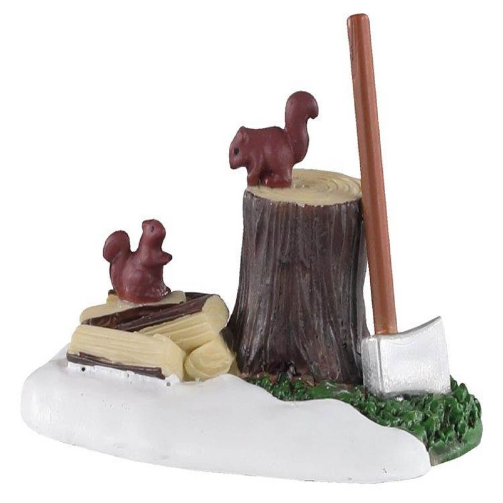 Lemax - Axe And Logs - Nu Voorverkoop -   - Polyresin -  0728162047304